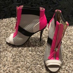 Gwen Stefani heel booties